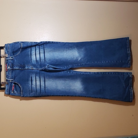No Excuses Jeans - Picture 1 of 11